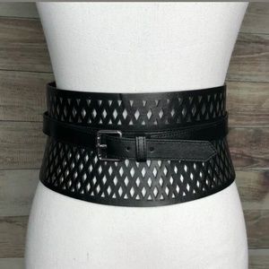 Torrid waist belt